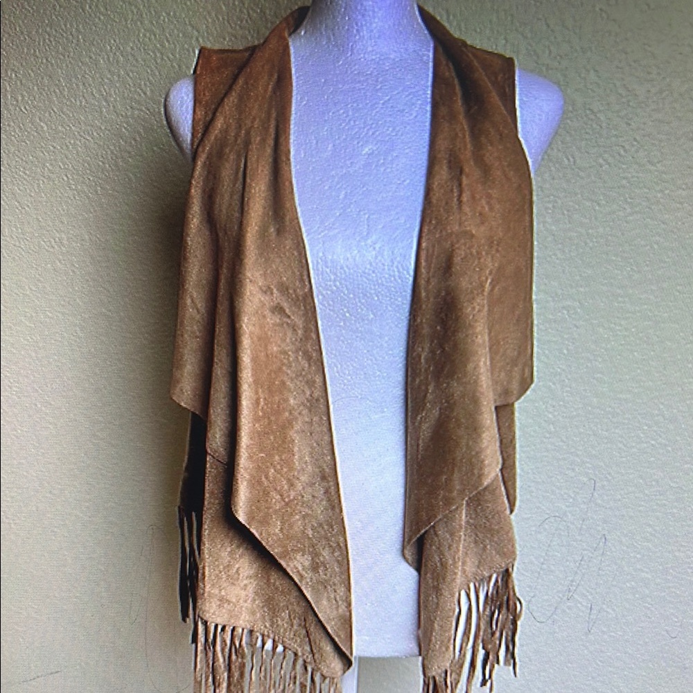 Wallflower Tan Vest with Stylish Fringesize large